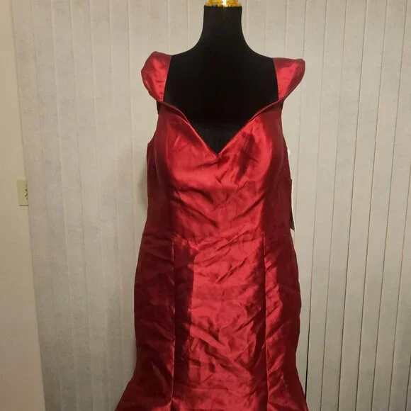 Jovani Burgundy Evening Party‎  Dress 20 - Picture 2 of 11